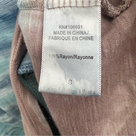 Young Fabulous & Broke Quarter Sleeve Tie Dye Ombre Romper Blue and Cream Size S - Picture 6 of 10